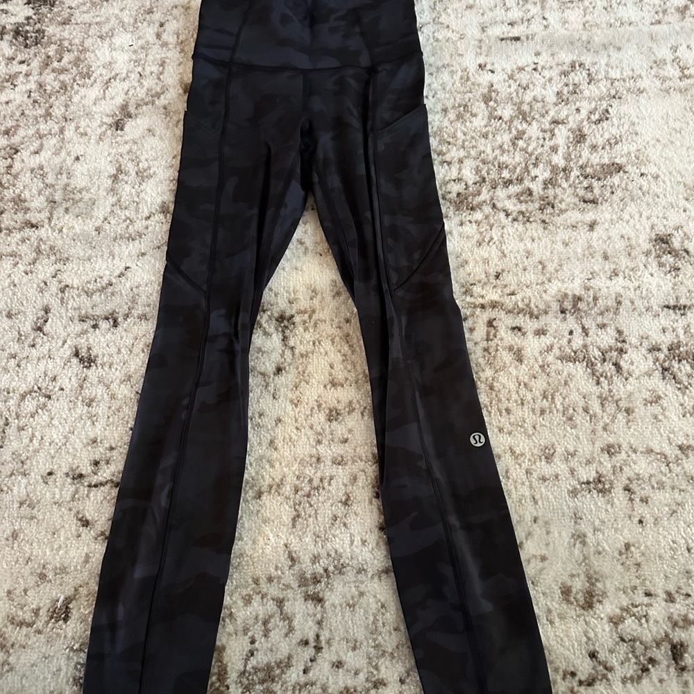 LULULEMON LEGGINGS